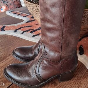 FRYE JANE LEATHER RIDING  BOOTS SIZE 7